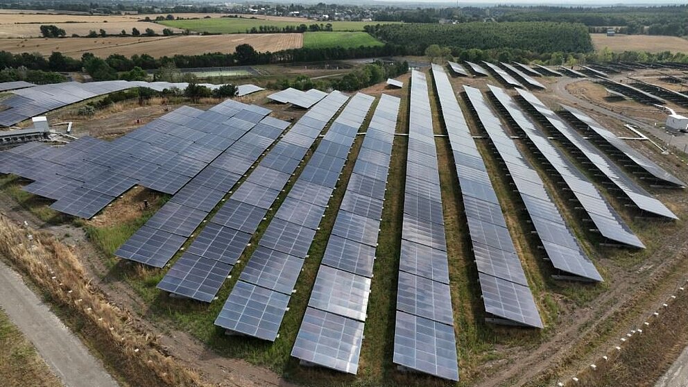 Inauguration de la Centrale photovoltaïque du Pays d'Ancenis Vue aérienne de la centrale photovoltaïque du Pays d'Ancenis