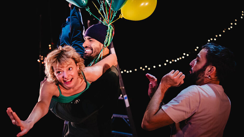 Cie La Parenthèse en co-production avec Le Petit Théâtre de Sherbrooke Spectacle de danse et théâtre