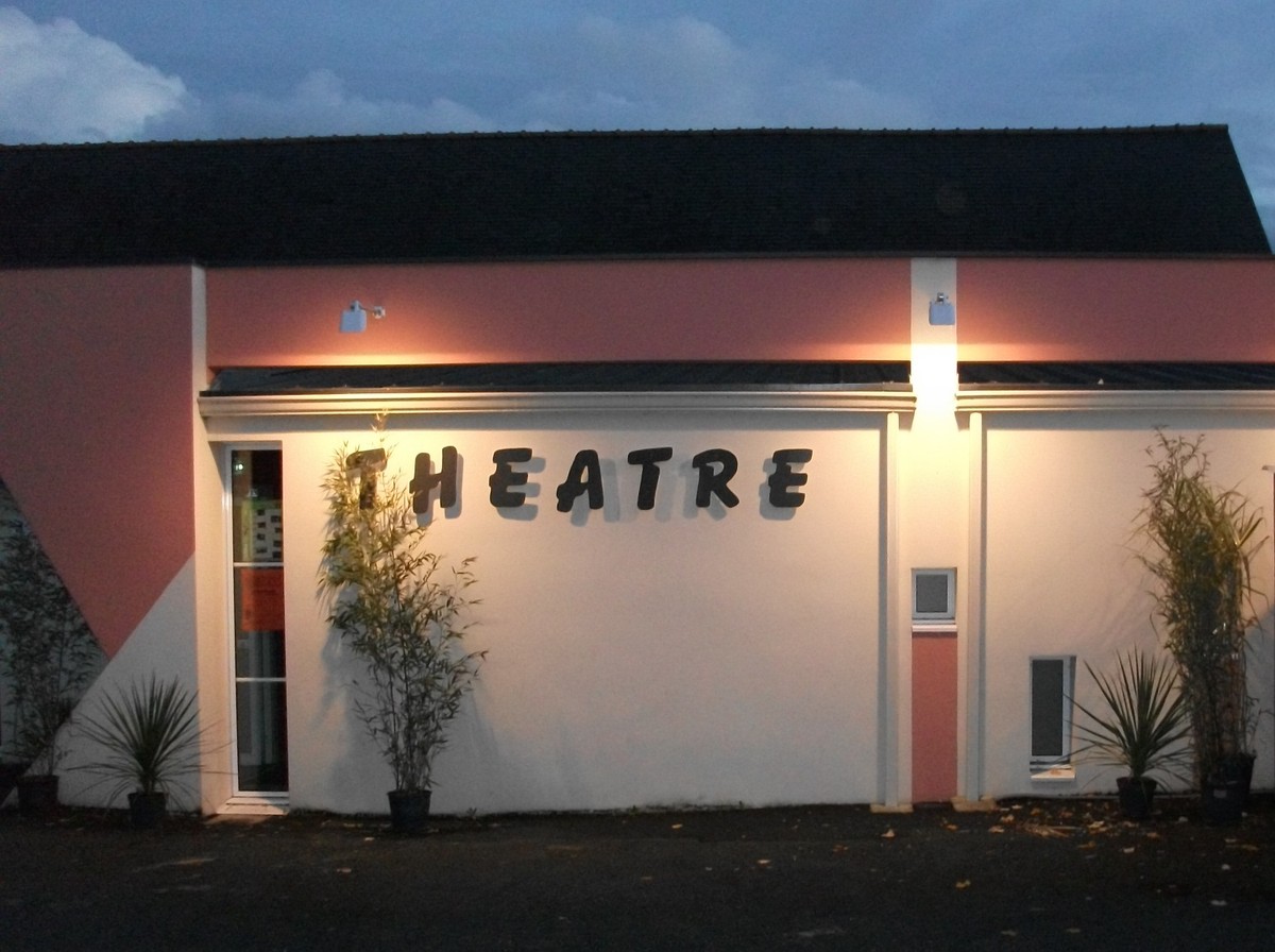 façade du Nouveau théâtre - Teillé