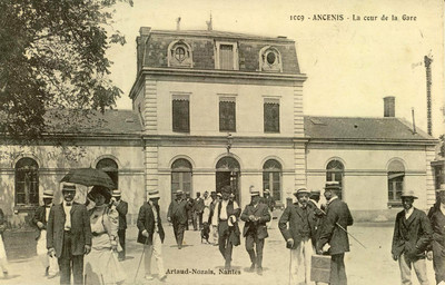 Carte postale de la gare d'Ancenis quelques années après 1910