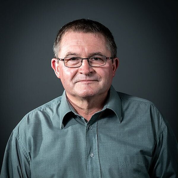 Laurent Mercier, Maire de Pouillé-Les-Côteaux Laurent Mercier, Maire de Pouillé-Les-Côteaux